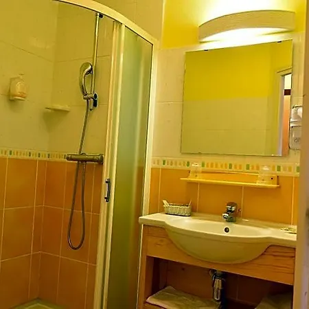 Maison Vernet - Beausejour Hotel
